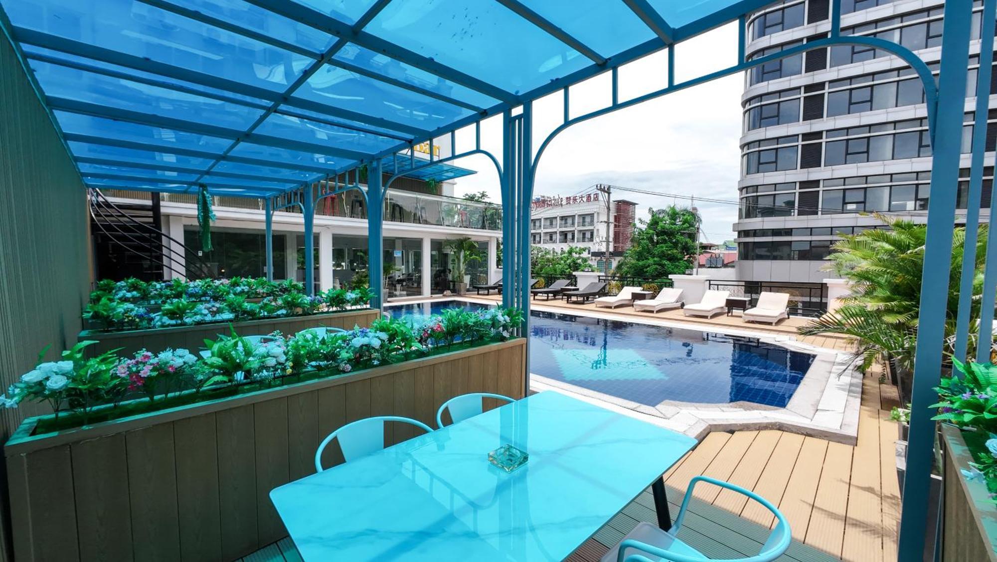 Xaysomboun Hotel & Spa Vientiane Exterior photo