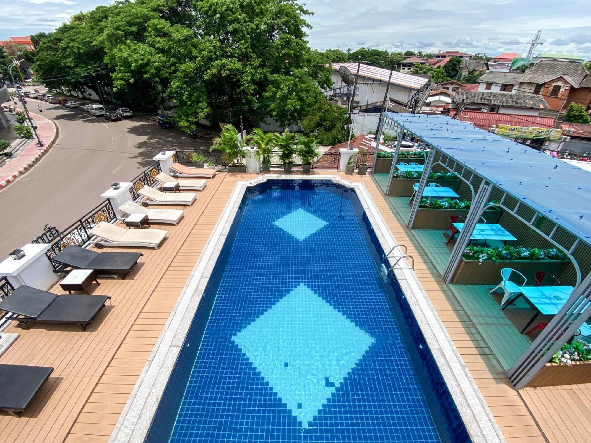Xaysomboun Hotel & Spa Vientiane Exterior photo